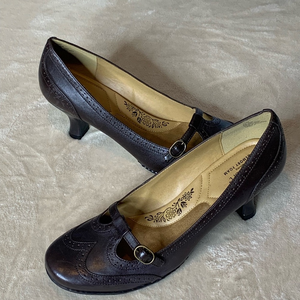 Comfort Plus Memory Preppy Dark Brown kitten Heels size 10M